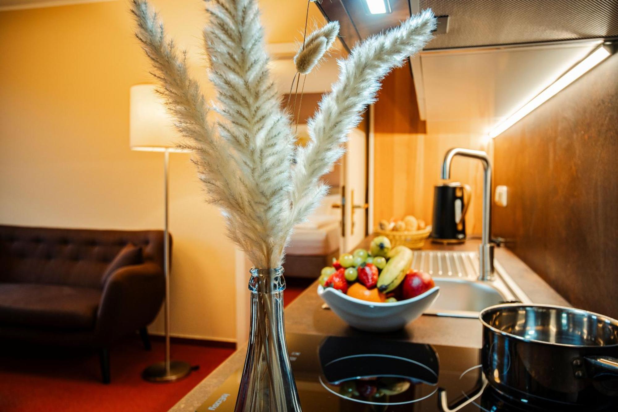Hotel Ostseeland Rostock Esterno foto